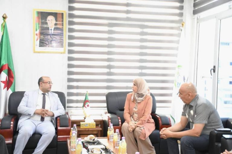 البروفيسور شهيرة بولحية تستقبل المدير العام للديوان الوطني للخدمات الجامعية